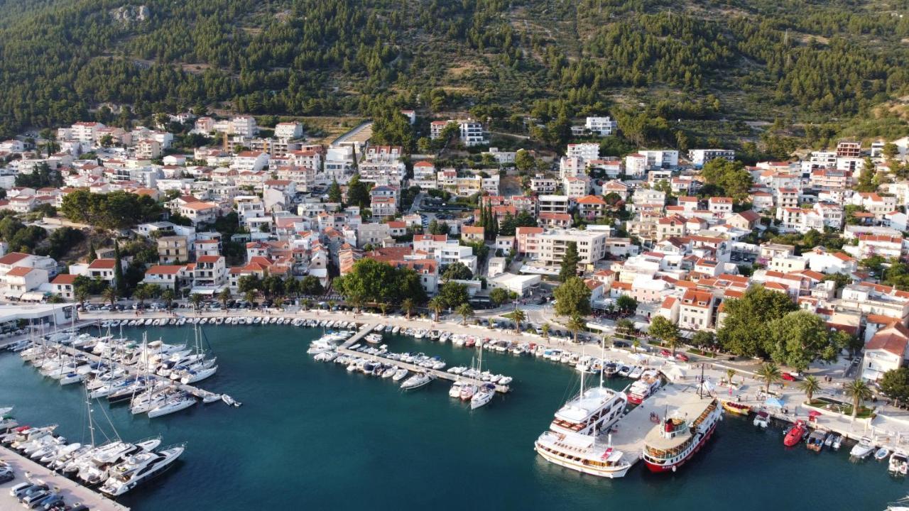 Apartments Larus Baška Voda Extérieur photo