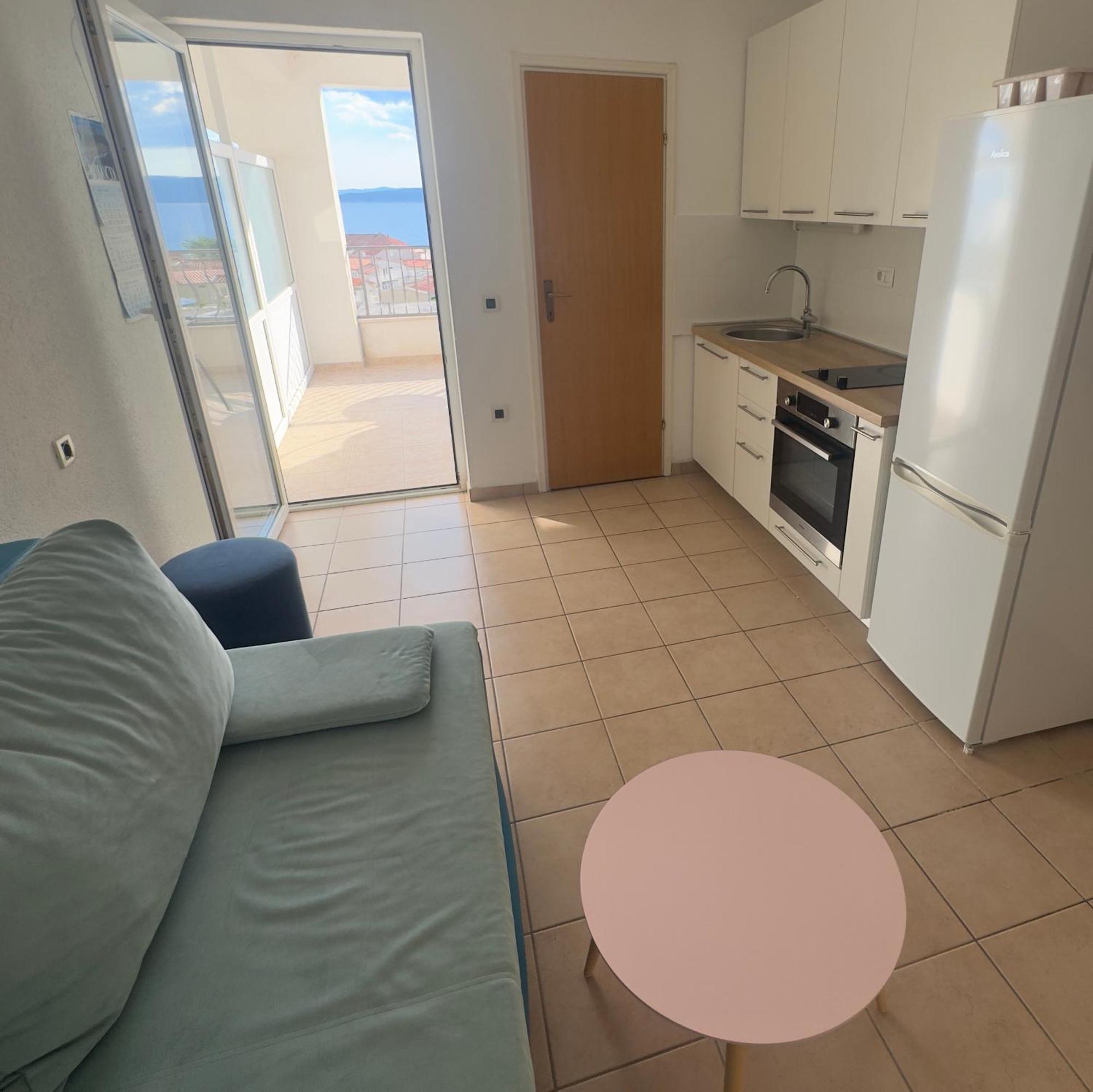 Apartments Larus Baška Voda Extérieur photo