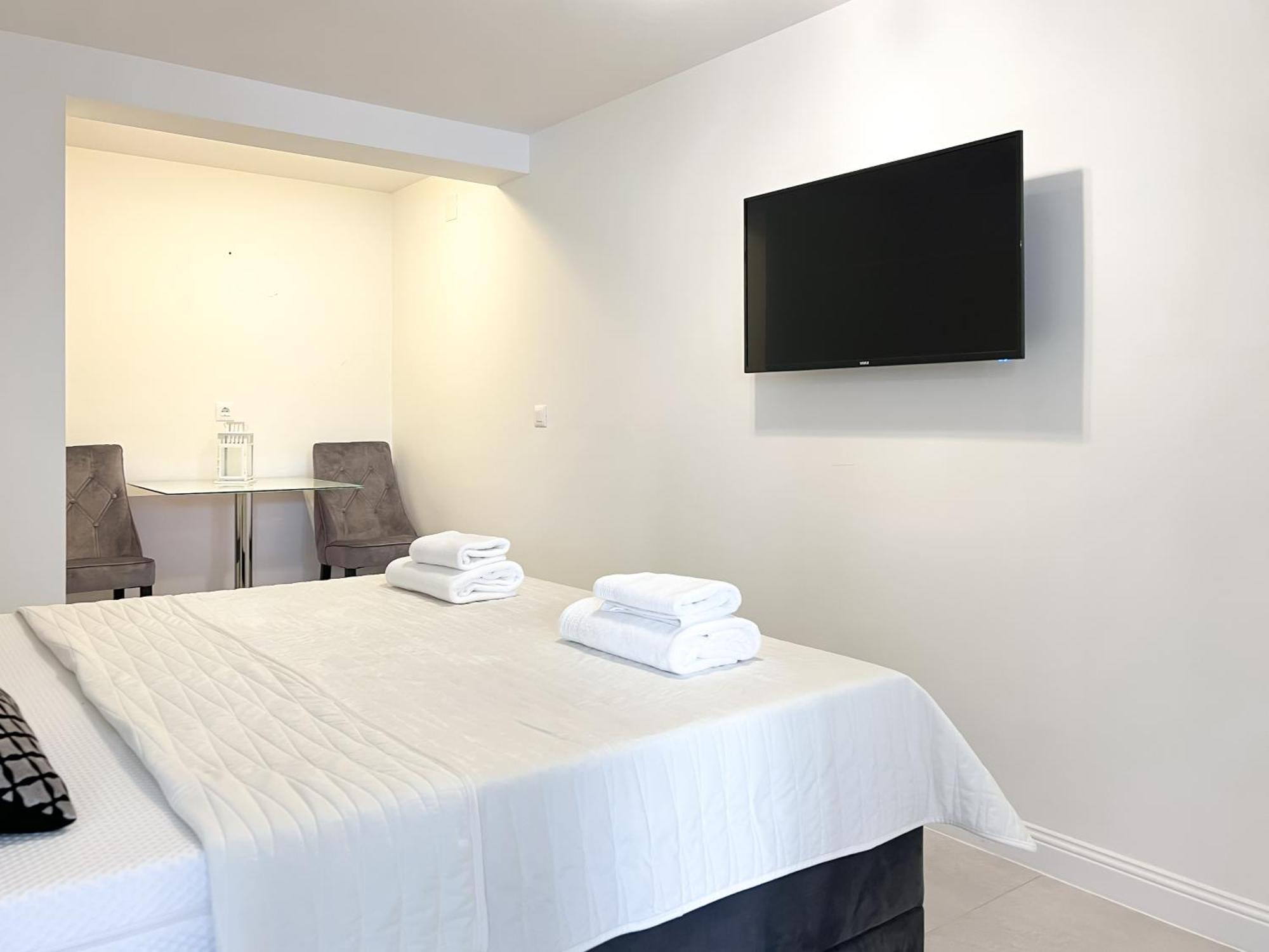 Apartments Larus Baška Voda Chambre photo
